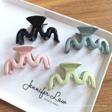 New fashion 9cm Large M Geometric Shape Plastic Hair Claw Clip Candy Color Three-dimensional Hairpin
